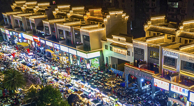 广西梧州:春日夜市人气旺